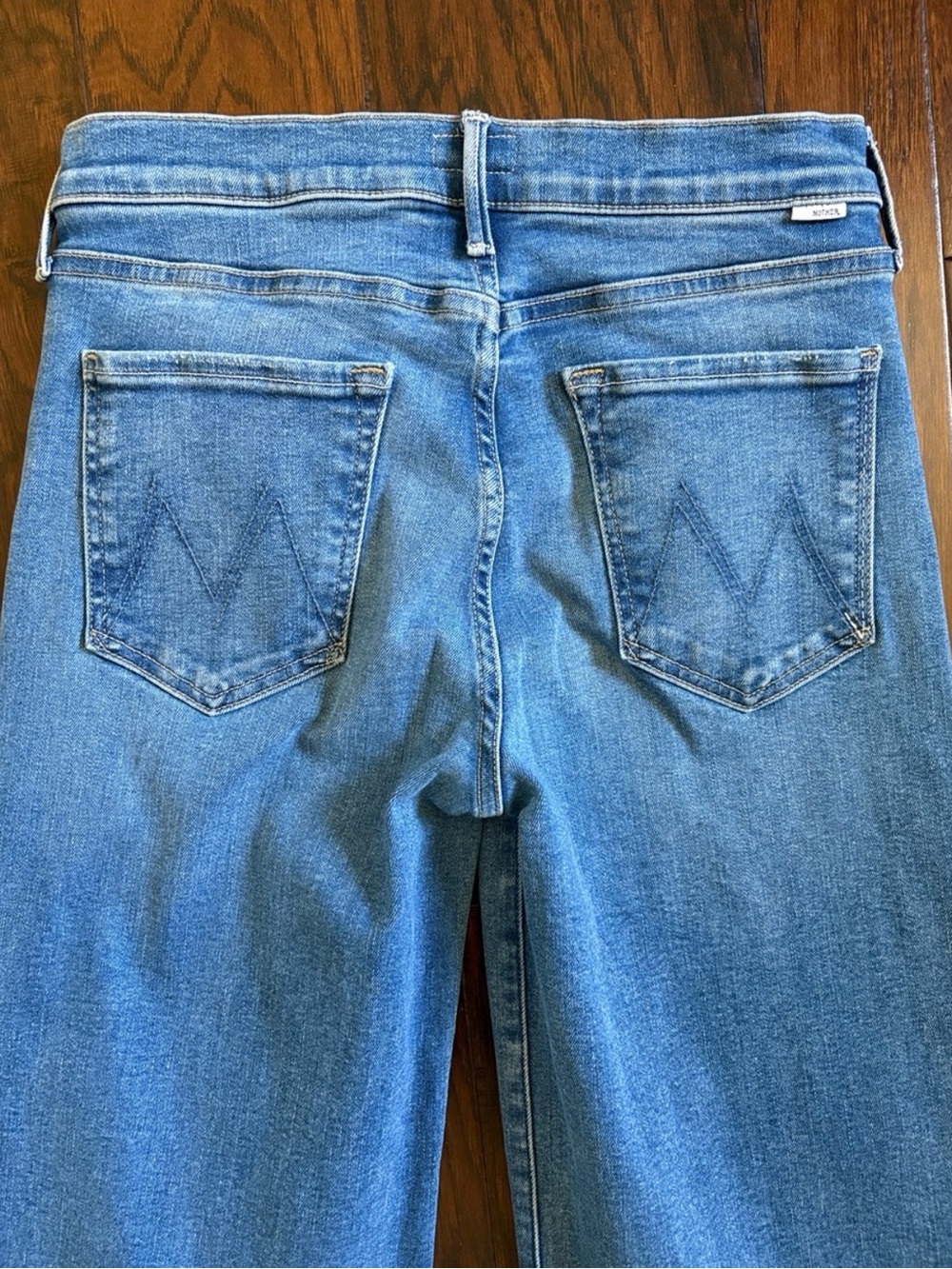 MOTHER The Twister Skimp Jeans - Picture 4 of 9